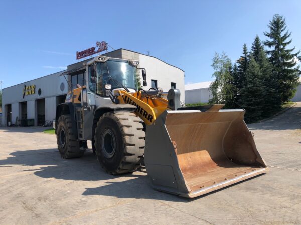 LIEBHERR L566