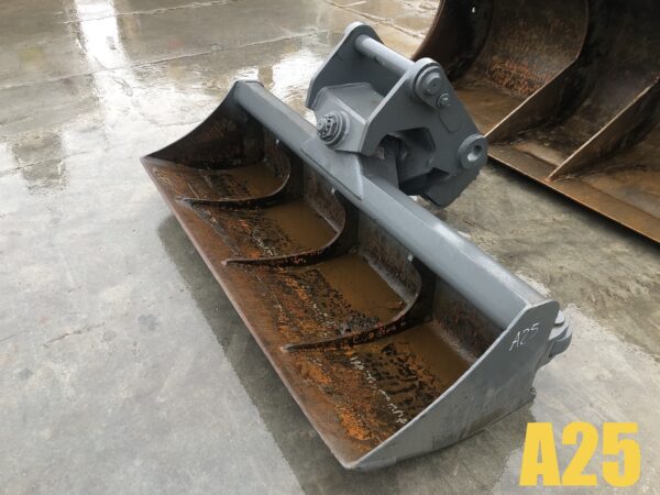 Łyżka skarpowa Liebherr SW33 Likufix 1700 mm